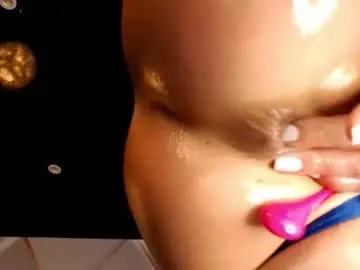 Okksanaocean  live sex cam