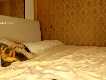 Rockandlovexx  live sex cam