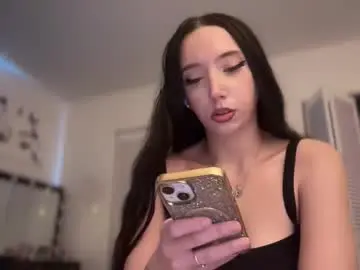 Selenapowe  live sex cam