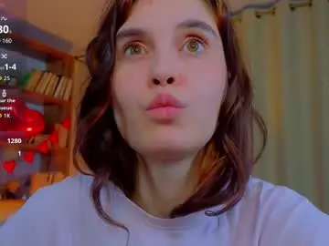 Softwhesper  live sex cam