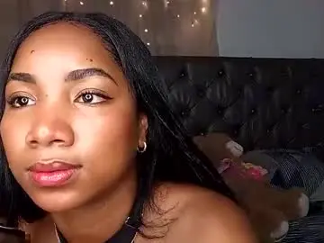 Bella_londo  live sex cam