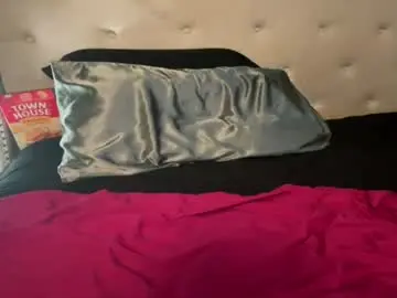 Clumsycummer  live sex cam