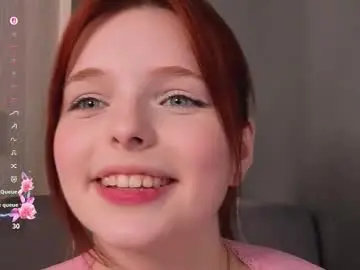 Crystalrossy  live sex cam