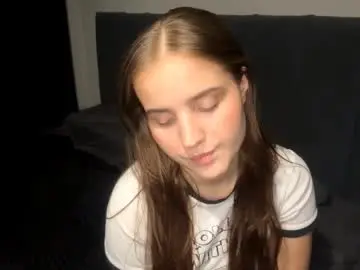 Eleanorolaes  live sex cam