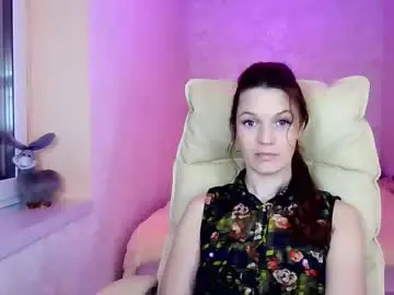 Itslunaday  live sex cam