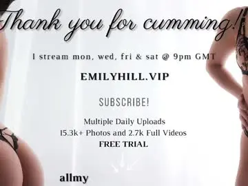 Littlee33  live sex cam