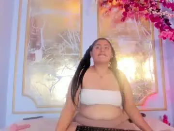 Luna_blaze_cr  live sex cam