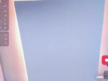 Luna_blaze_cr  live sex cam