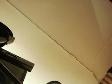 Mia_evans5  live sex cam