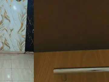 Sharlotte_sexx  live sex cam