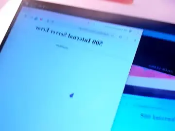 Solosara8  live sex cam