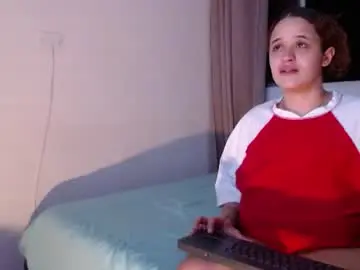 Chloe_hotx  live sex cam