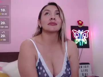 Danika_bellaa  live sex cam