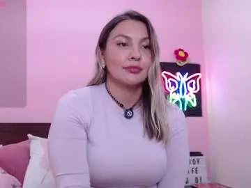 Danika_bellaa  live sex cam