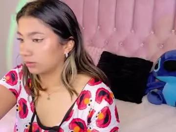 Daphne_little  live sex cam