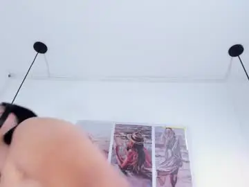 Isabella_bigboobs_  live sex cam