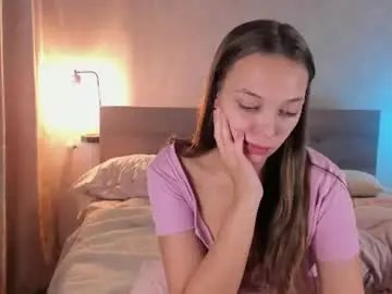 Kitsunedream  live sex cam
