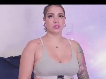 Lauuuuuu_9  live sex cam