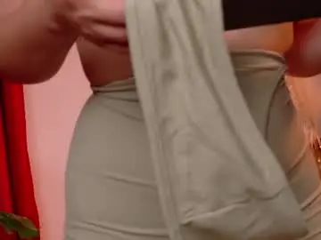 Liafox_b  live sex cam