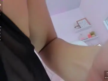 Little_sweet_18  live sex cam