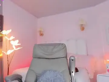 Little_sweet_18  live sex cam