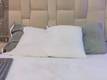 Pameelaanderson  live sex cam