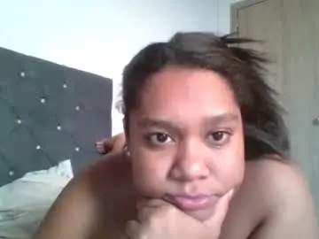 Reeben18  live sex cam