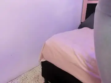 Ursafrost  live sex cam