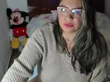 Cris_spicy  live sex cam