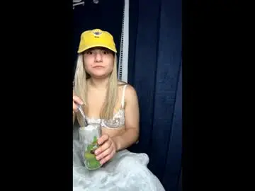 Deadlymarkedangel  live sex cam