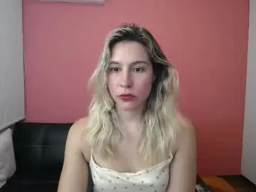 Dulce__victoria__  live sex cam