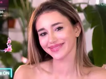 Emilyraymont  live sex cam