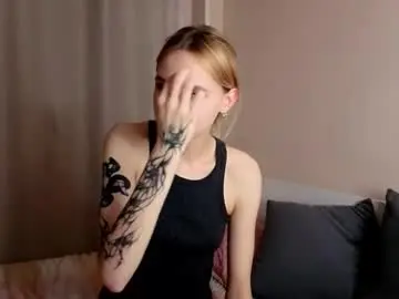 Gorilla_boom  live sex cam