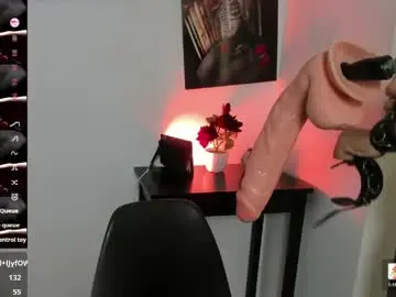 La_mazona  live sex cam