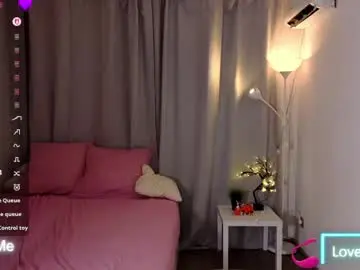 Maybaybe  live sex cam