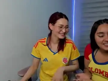Naomy_hot04  live sex cam