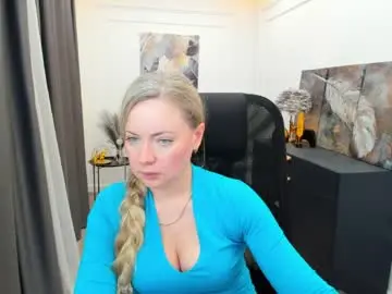 Charlottekerti  live sex cam