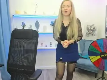 Charlottekerti  live sex cam