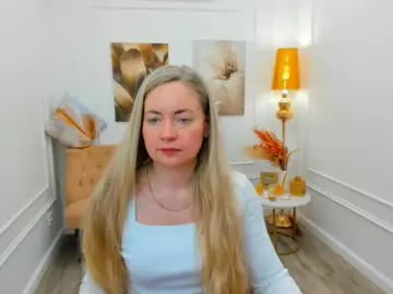 Charlottekerti  live sex cam