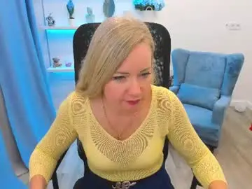 Charlottekerti  live sex cam