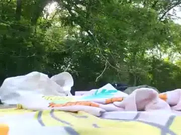 Creamyslvt  live sex cam