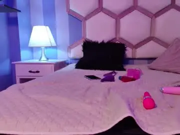 Helenhuntt  live sex cam