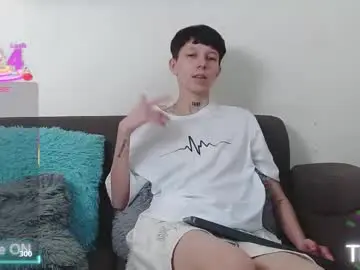 Liambrown09  live sex cam