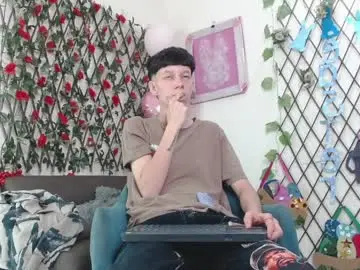 Liambrown09  live sex cam