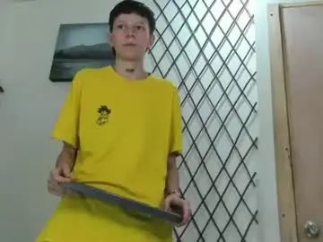 Liambrown09  live sex cam