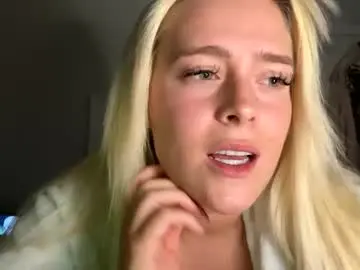 Littleblonde010  live sex cam