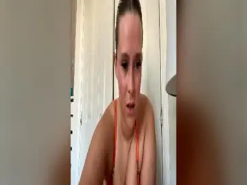 Littleblonde010  live sex cam