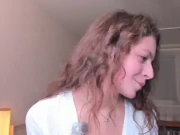 Mari_wens  live sex cam