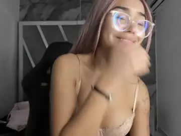Mia_petiteht  live sex cam
