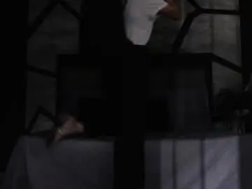 Miistressblu  live sex cam